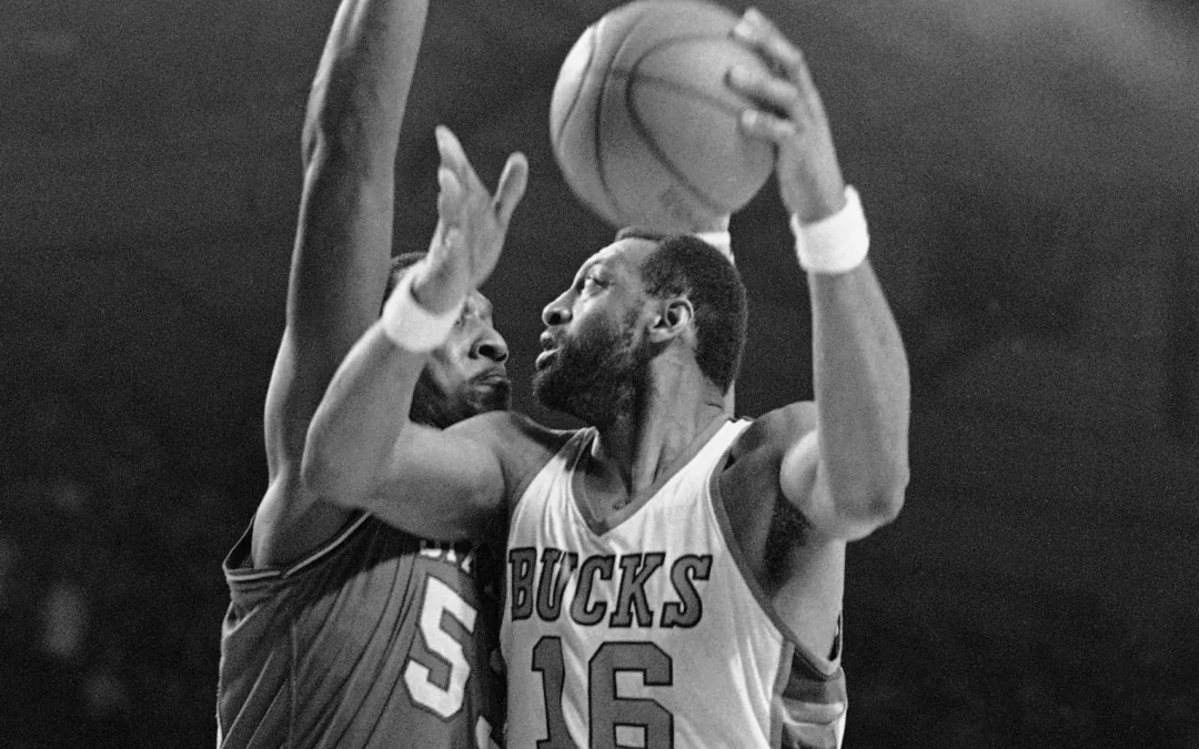 NBA Hall of Famer Bob Lanier dead at age 73